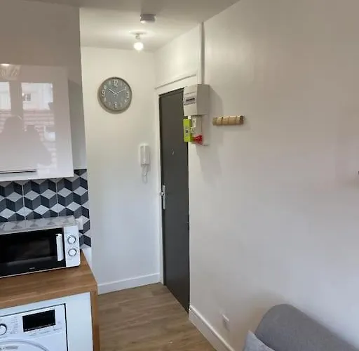 Pied A Terre A Apartment Paris